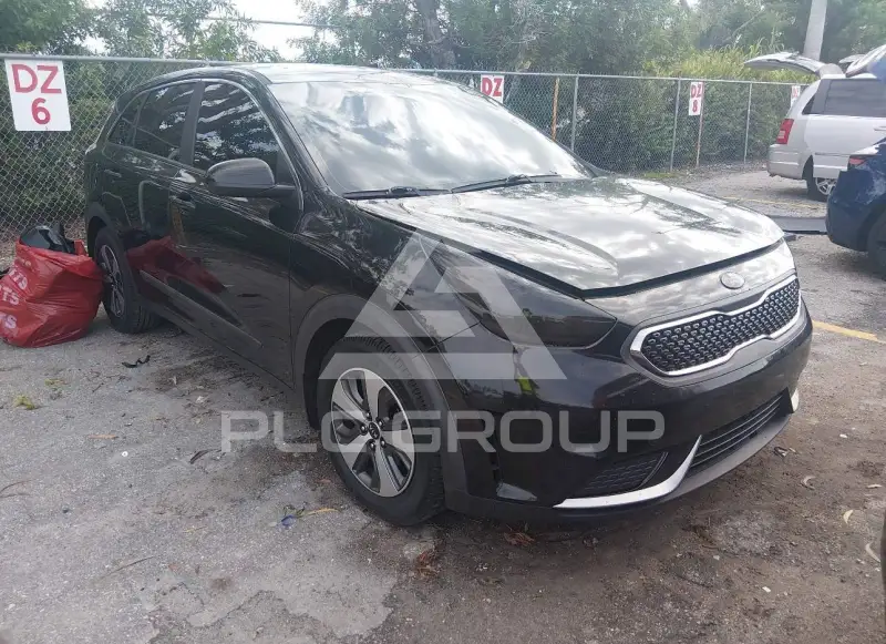 2017 KIA Niro photo