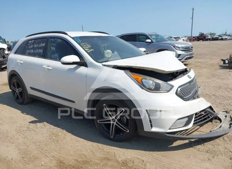 2017 KIA Niro photo