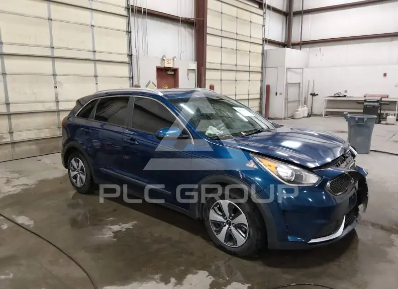 2017 KIA Niro photo