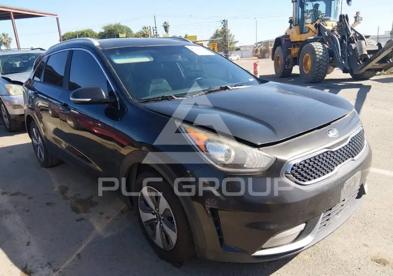 2017 KIA Niro photo