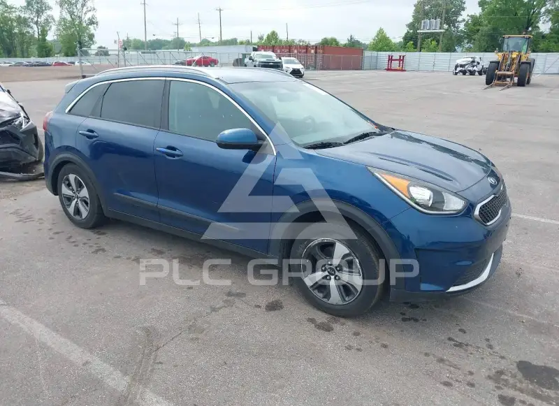 2017 KIA Niro photo