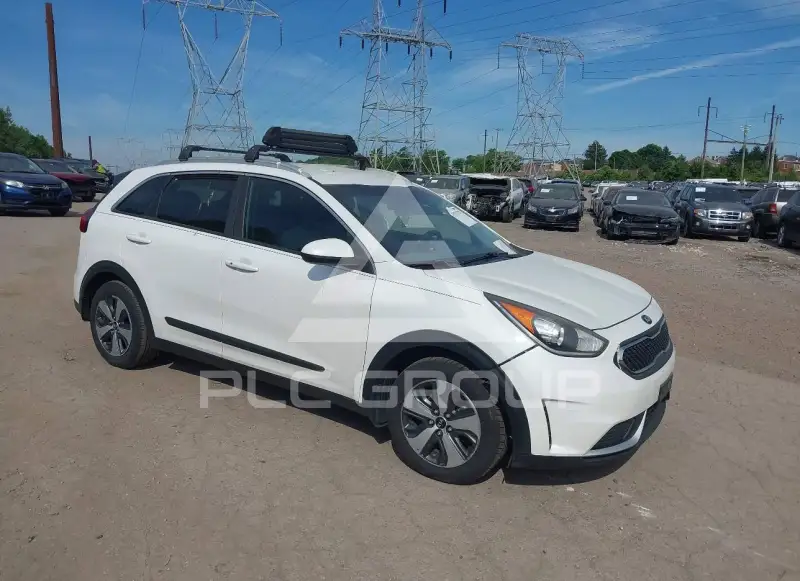 2017 KIA Niro photo