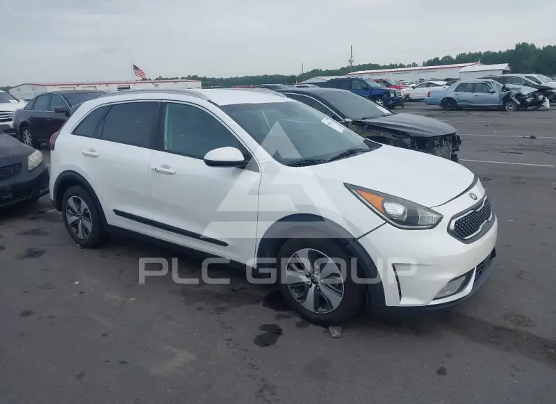 2017 KIA Niro photo