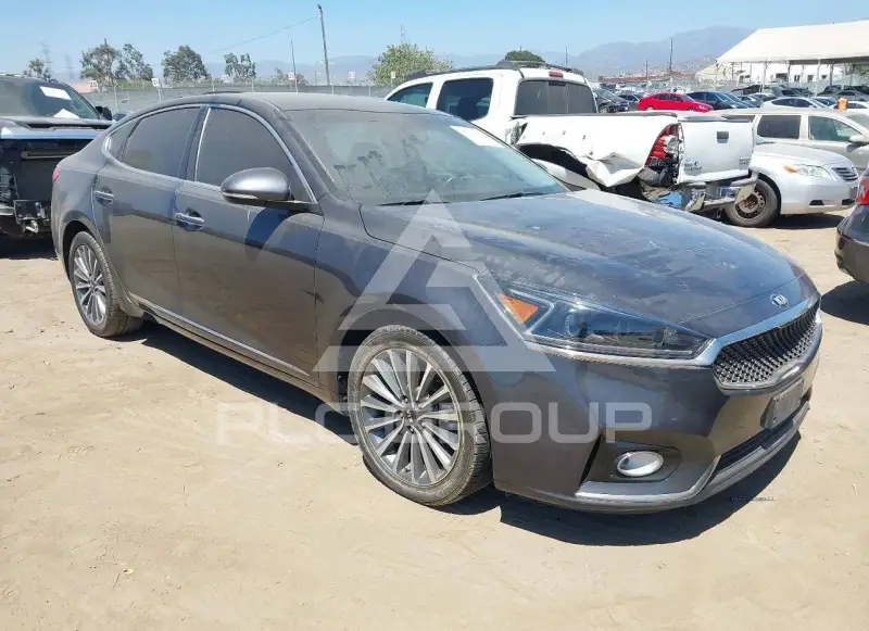 2017 KIA Cadenza фото
