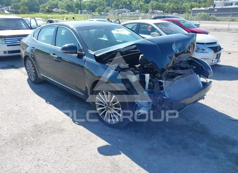 2017 KIA Cadenza photo