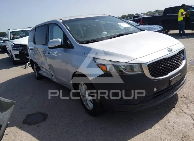 2017 KIA Sedona photo