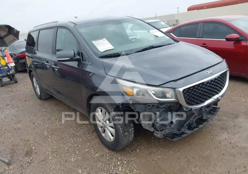 2017 KIA Sedona photo