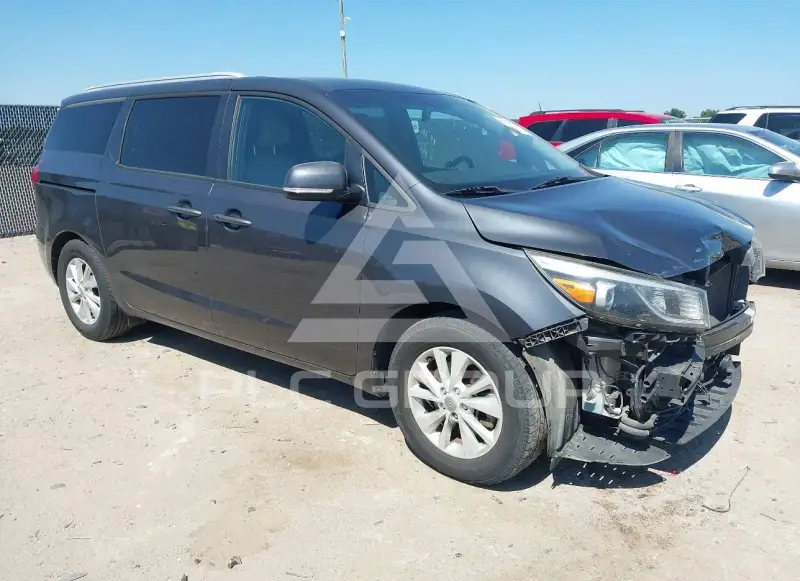 2017 KIA Sedona фото