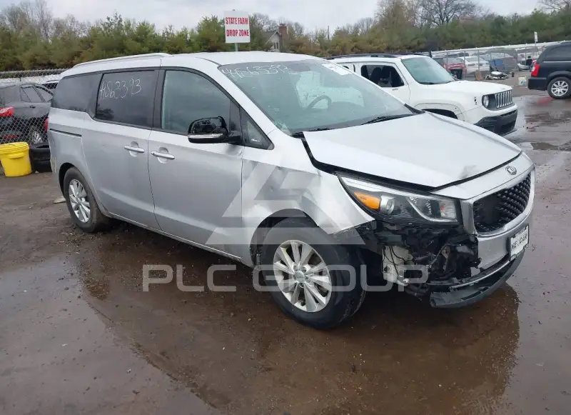 2017 KIA Sedona фото