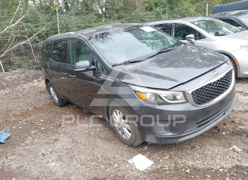 2017 KIA Sedona photo