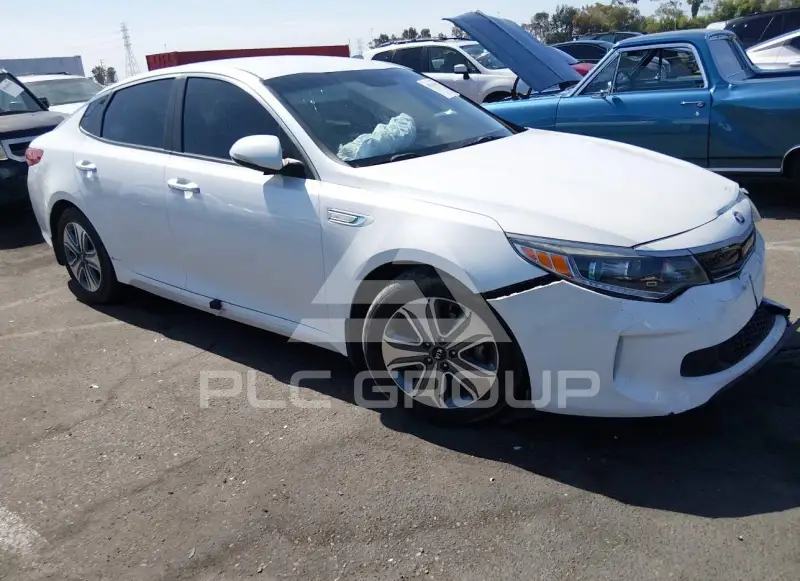 2017 KIA Optima photo