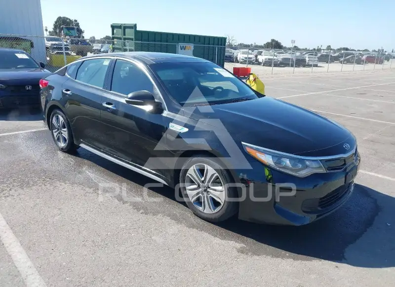 2017 KIA Optima фото
