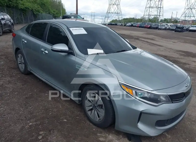 2017 KIA Optima photo