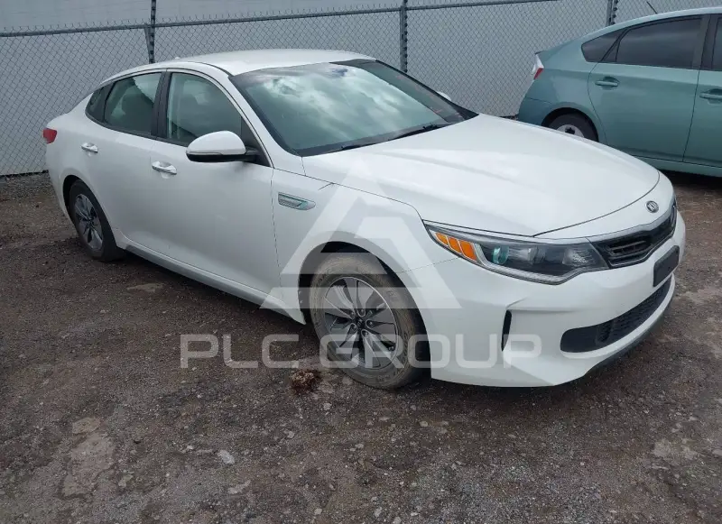 2017 KIA Optima photo