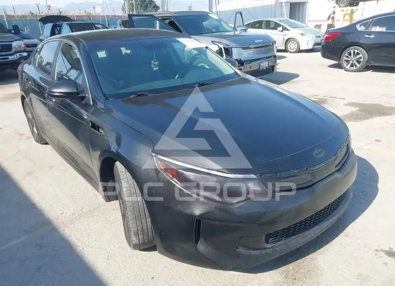 2017 KIA Optima photo