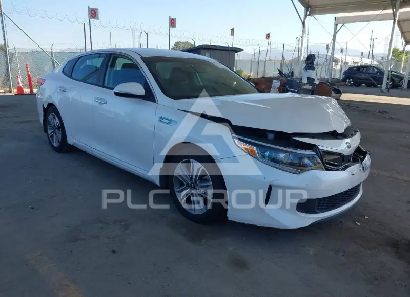 2017 KIA Optima фото