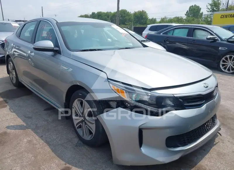 2017 KIA Optima photo