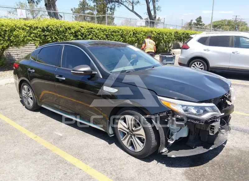 2017 KIA Optima фото