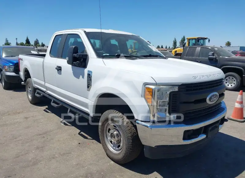 2017 Ford F-250 фото