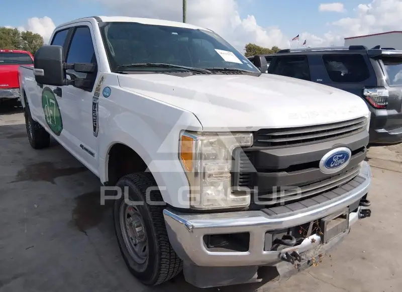 2017 Ford F-250 фото