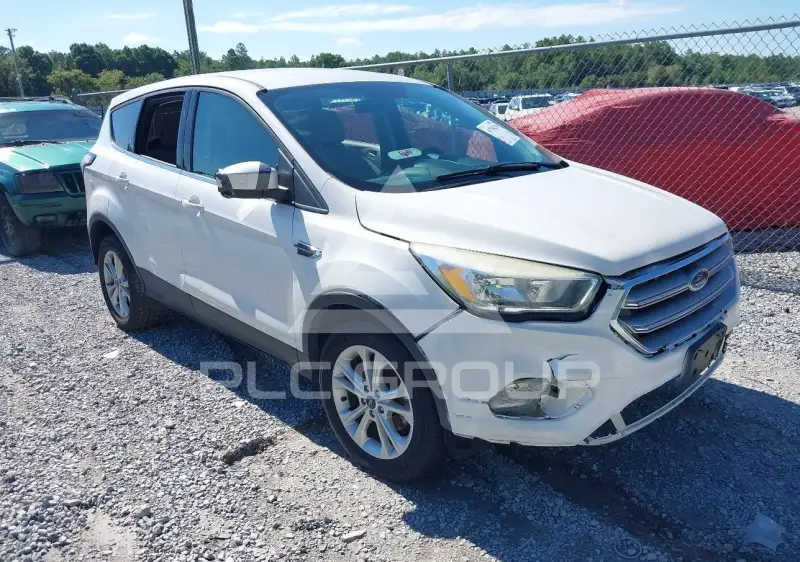 2017 Ford ESCAPE фото