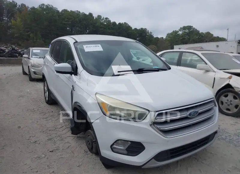 2017 Ford ESCAPE photo