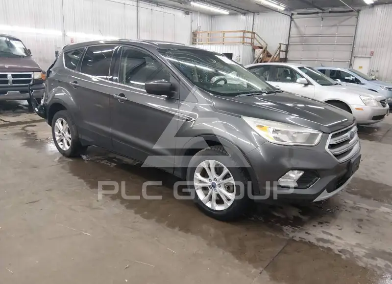 2017 Ford ESCAPE фото