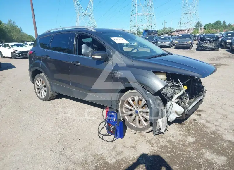 2017 Ford ESCAPE photo