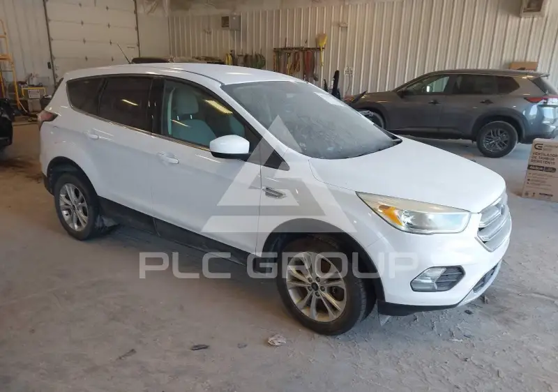 2017 Ford ESCAPE фото