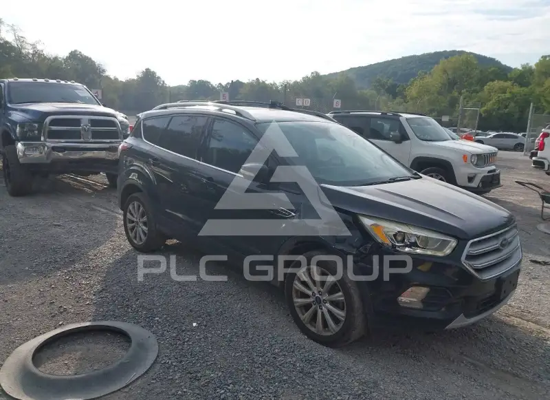 2017 Ford ESCAPE photo