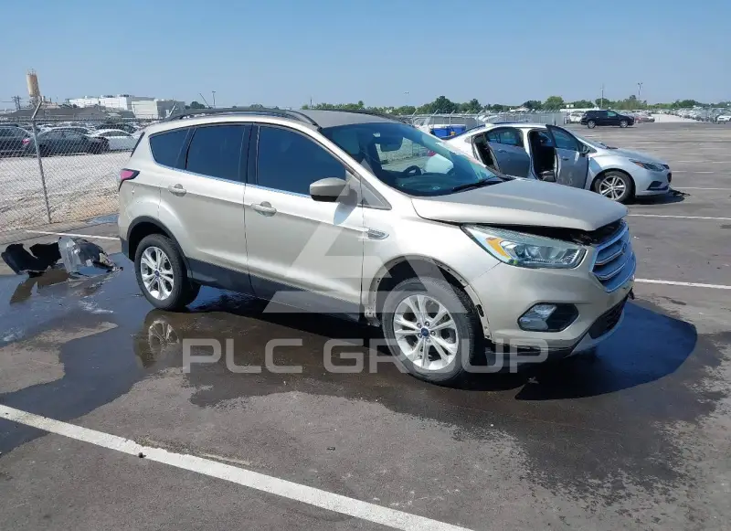 2017 Ford ESCAPE photo