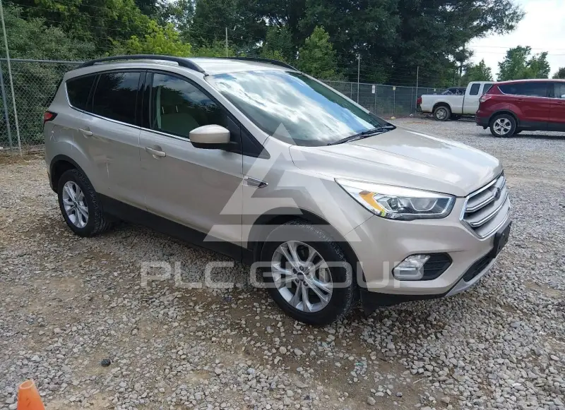2017 Ford ESCAPE photo