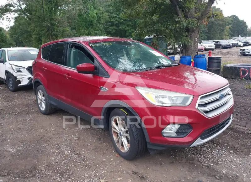 2017 Ford ESCAPE photo