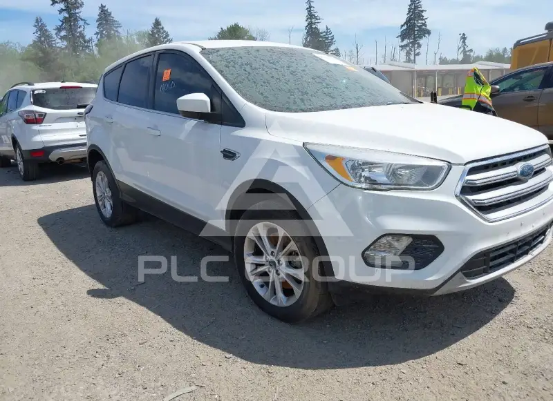 2017 Ford ESCAPE фото