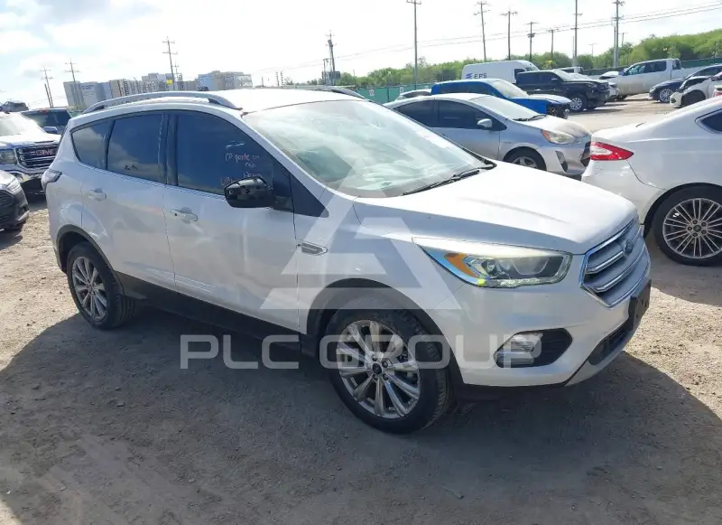 2017 Ford ESCAPE photo