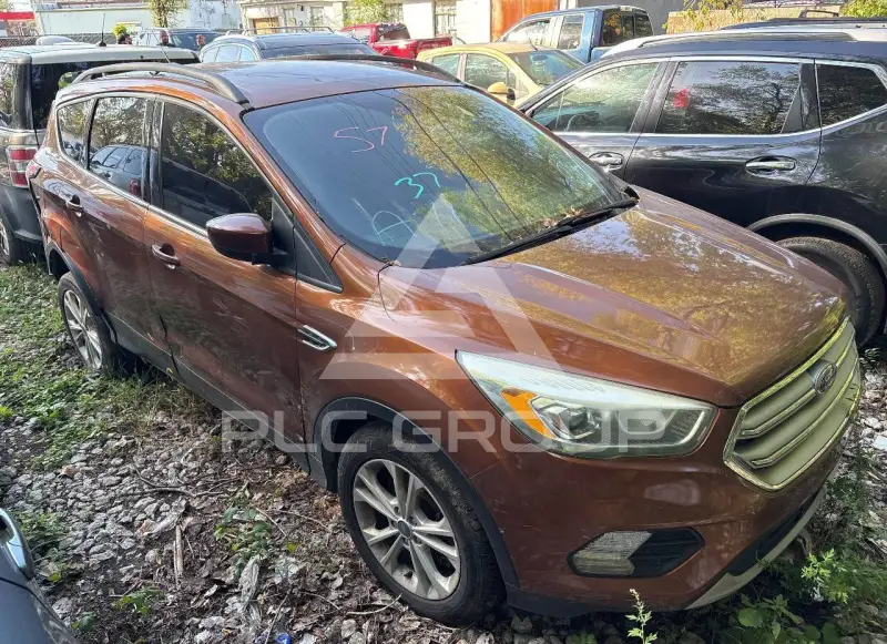 2017 Ford ESCAPE photo