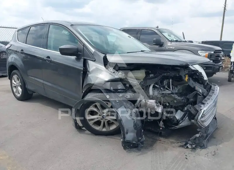 2017 Ford ESCAPE photo