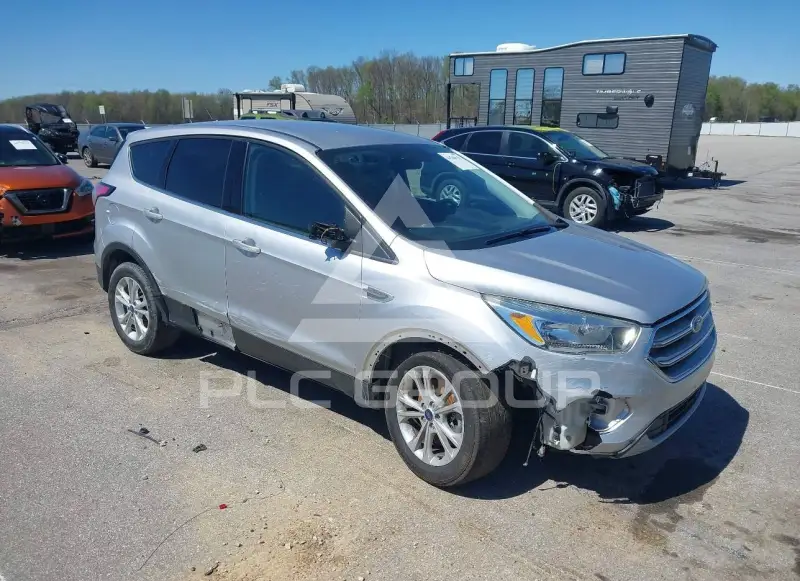 2017 Ford ESCAPE фото