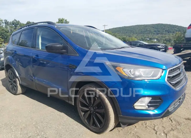 2017 Ford ESCAPE photo