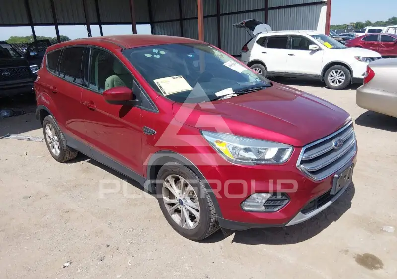 2017 Ford ESCAPE photo