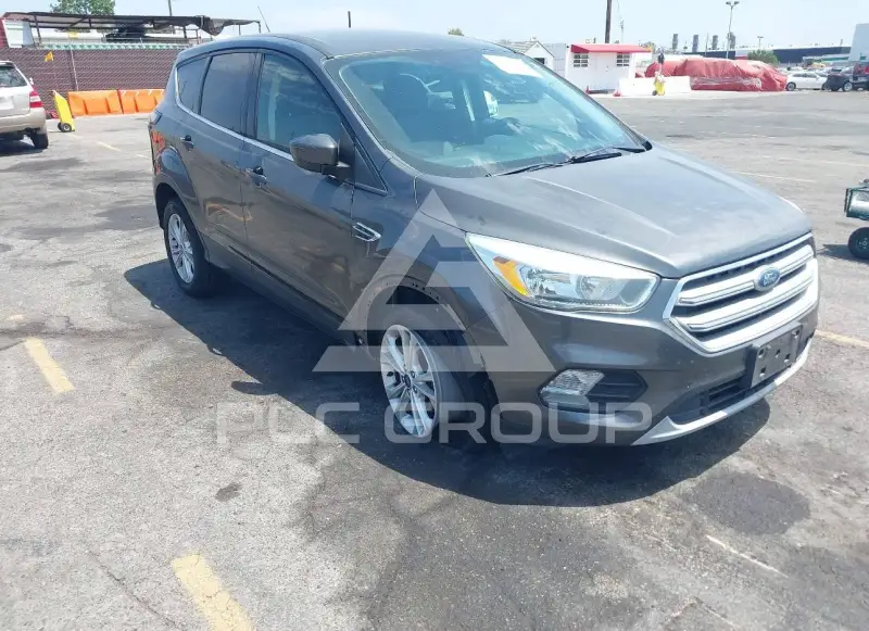 2017 Ford ESCAPE photo