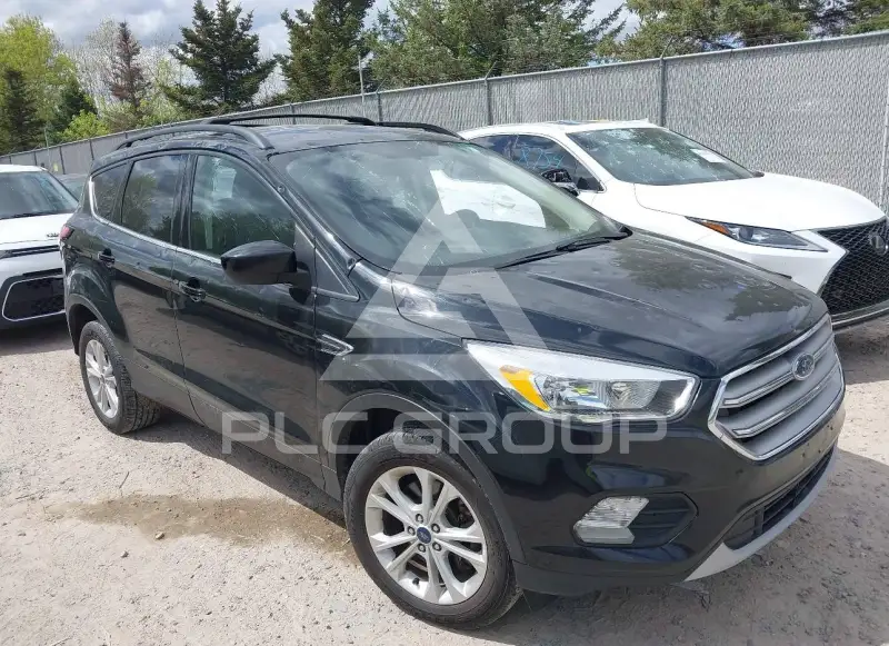 2017 Ford ESCAPE photo