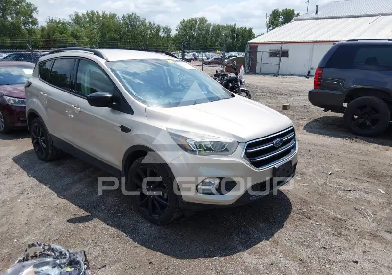 2017 Ford ESCAPE фото