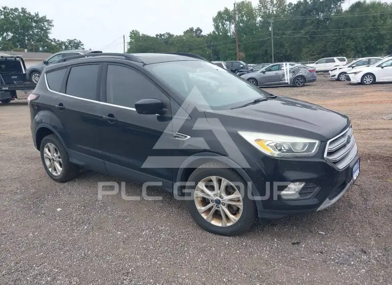 2017 Ford ESCAPE photo