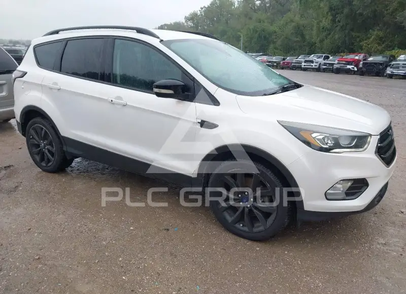 2017 Ford ESCAPE photo