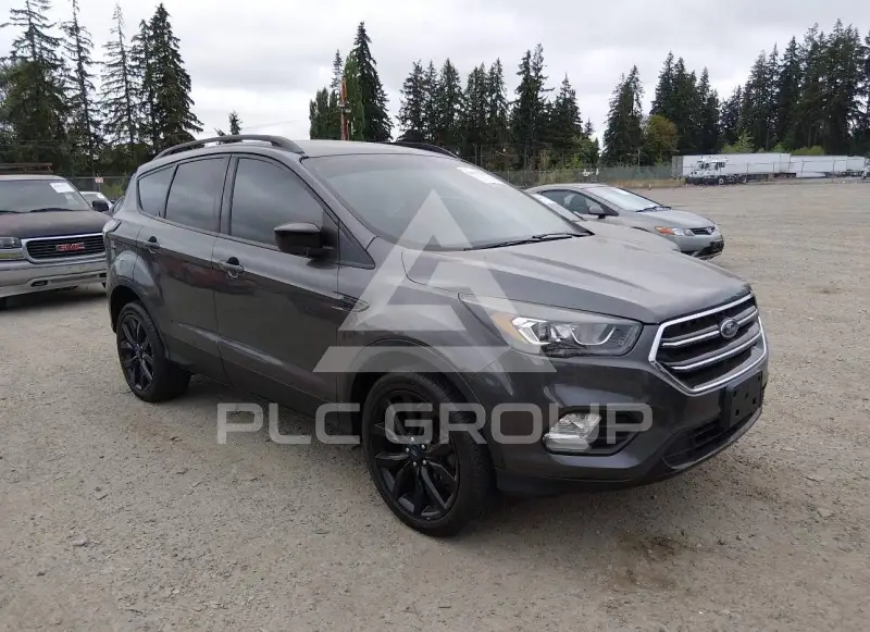 2017 Ford ESCAPE photo