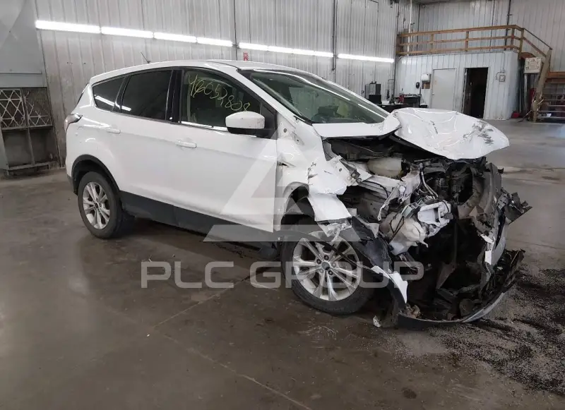 2017 Ford ESCAPE photo
