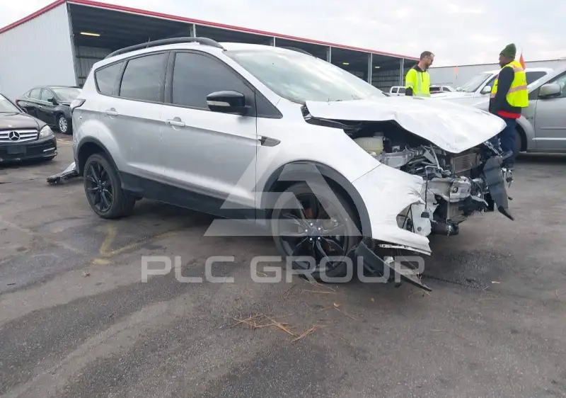 2017 Ford ESCAPE фото