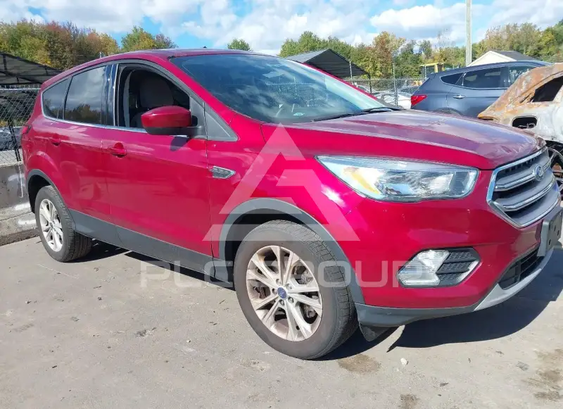 2017 Ford ESCAPE photo