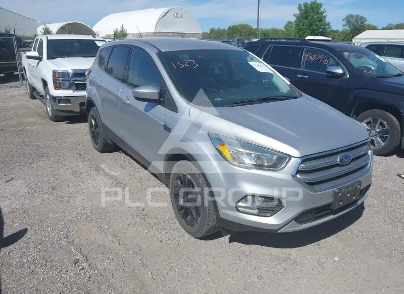 2017 Ford ESCAPE фото